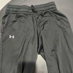 Womens black running capri scrunched bottom like new size medium